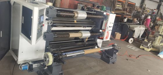 1300 मिमी वर्टिकल स्लिटिंग मशीन पेपर स्लिटिंग मशीन 380V मिन चौड़ाई 50 मिमी