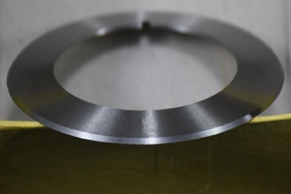 गोल उच्च परिशुद्धता रोटरी कटिंग ब्लेड पीवीसी एज ब्लेड रोटरी ब्लेड कटिंग मशीन पेपर पाइप चिपकने वाला टेप कटिंग मशीन ब्लेड 3